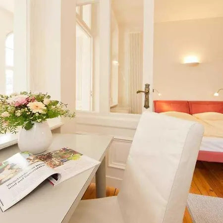 Astrid, T1 Duesseldorf