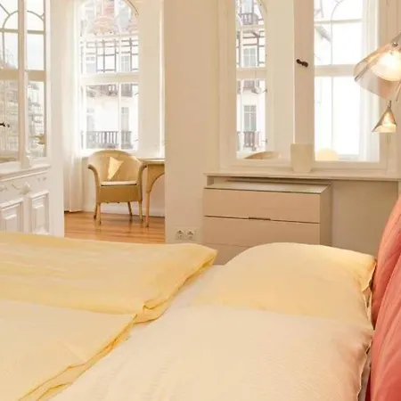 Astrid, T1 Duesseldorf